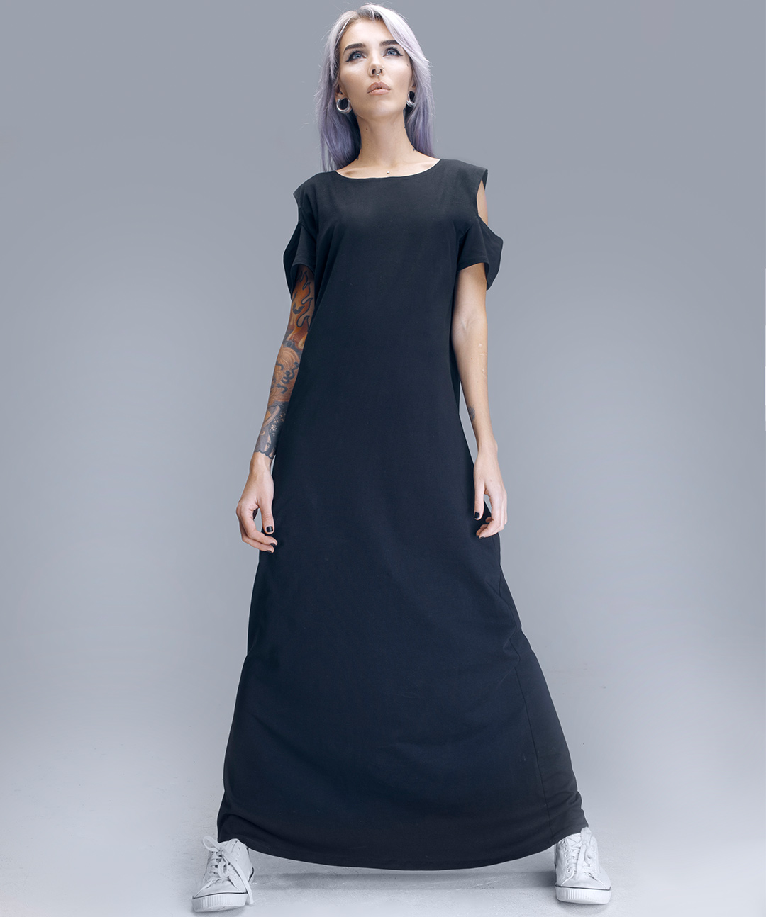 картинка Длинное платье UMI с коротким рукавом от магазина KATAMI WEAR