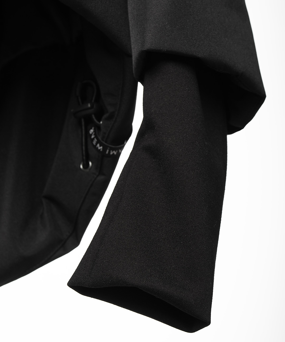 картинка Зимняя куртка Акира Black от магазина KATAMI WEAR